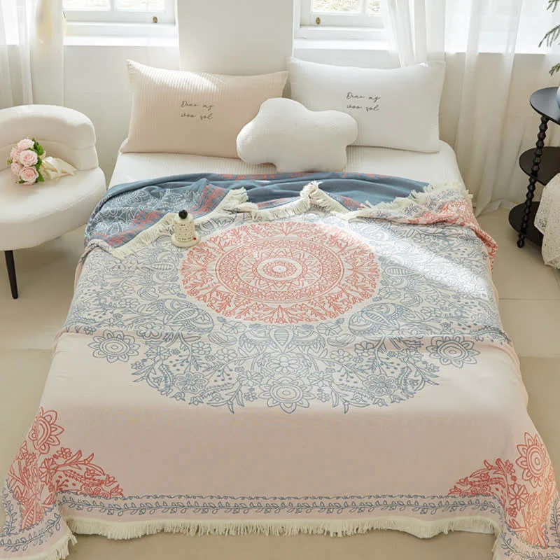 Carefully Designed Retro Floral Four Layers Cotton Gauze Quilt Flexible