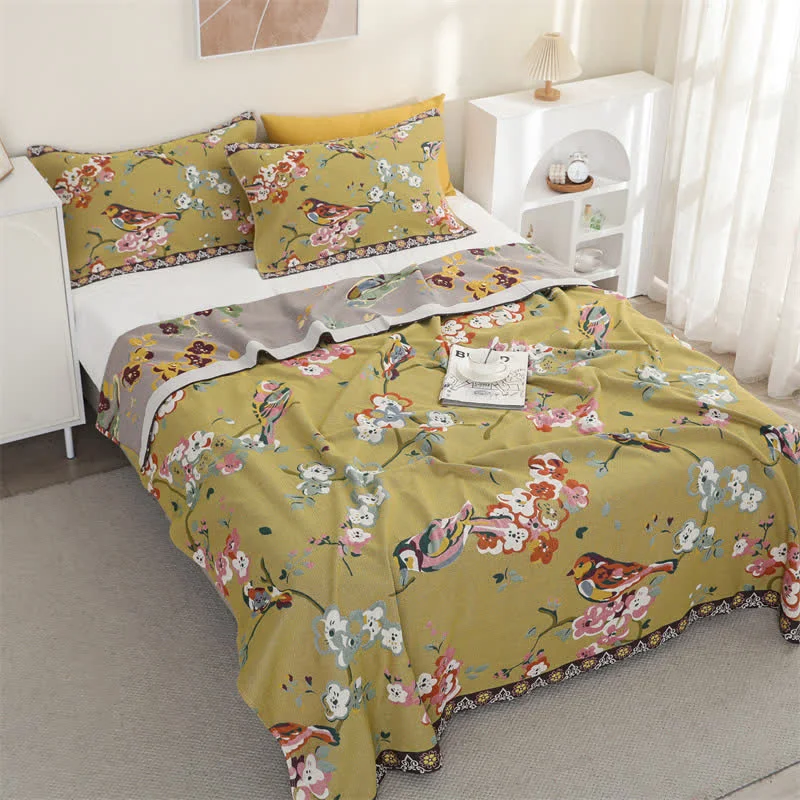 Convenient Flower Bird Cotton Gauze Lightweight Quilt Exclusive