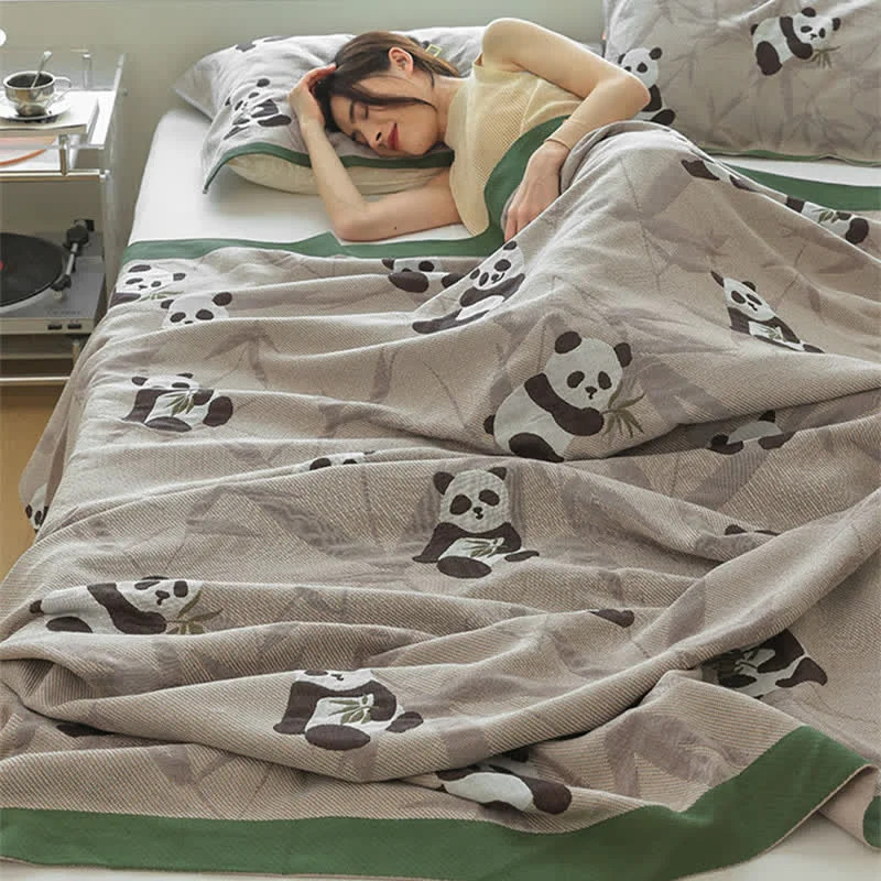 Safe Cute Panda Print Cotton Reversible Quilt Professional