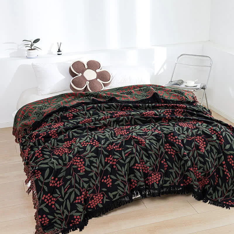 Fine Crafted Cotton Gauze Begonia Fruit Tassel Quilt User-Friendly