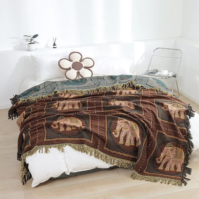 Green Bohemian Elephant Cotton Gauze Tassel Quilt Premium