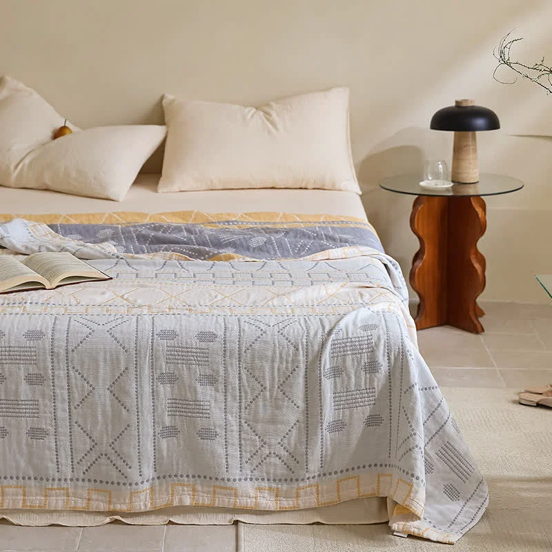 Powerful Three Layers Gauze Cotton Lightweight Quilt Excellent