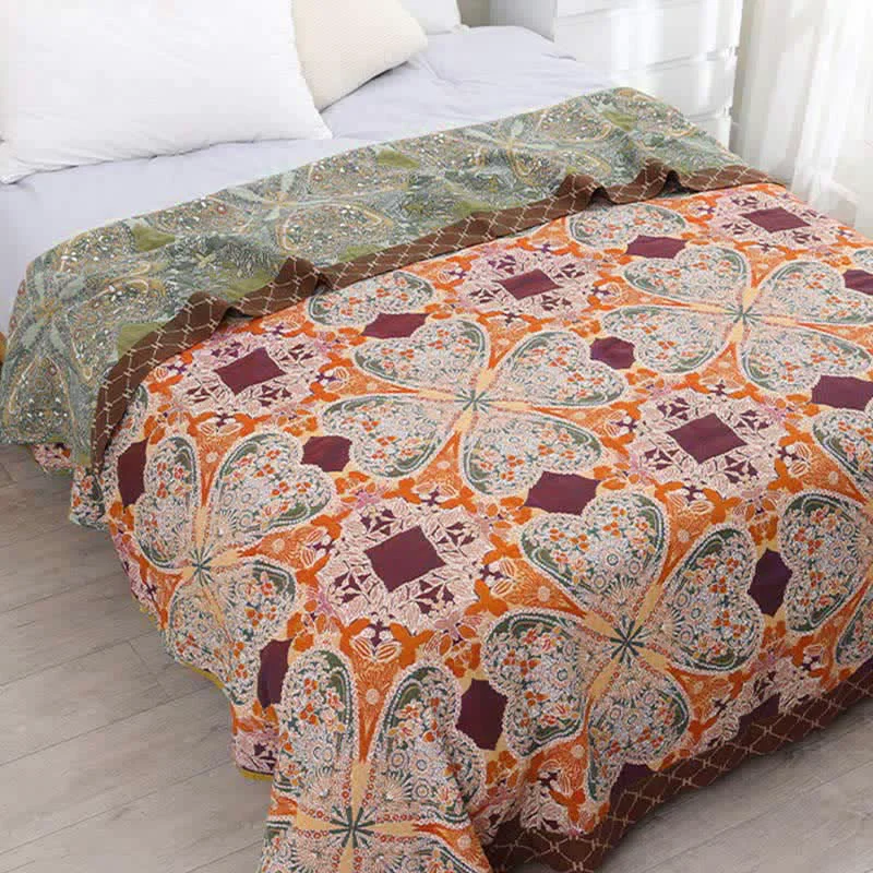 Classic Vintage Four Leaf Clover Reversible Quilt Fashionable