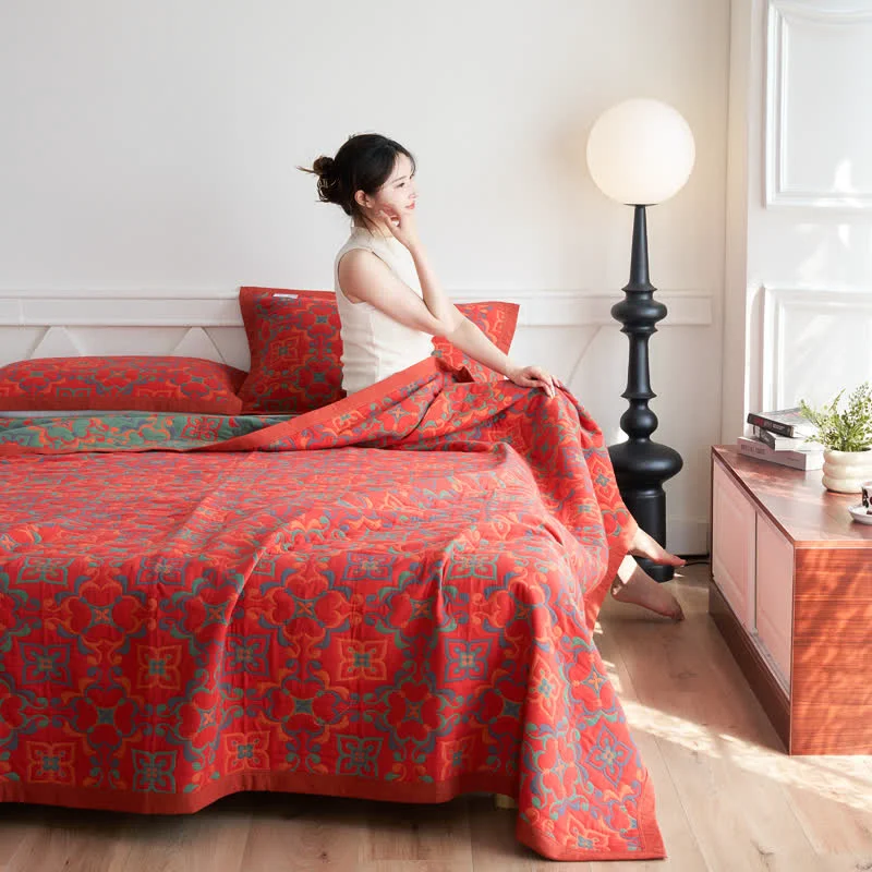 High-Quality Jacquard Cotton Gauze Soft Towel Quilt Classic