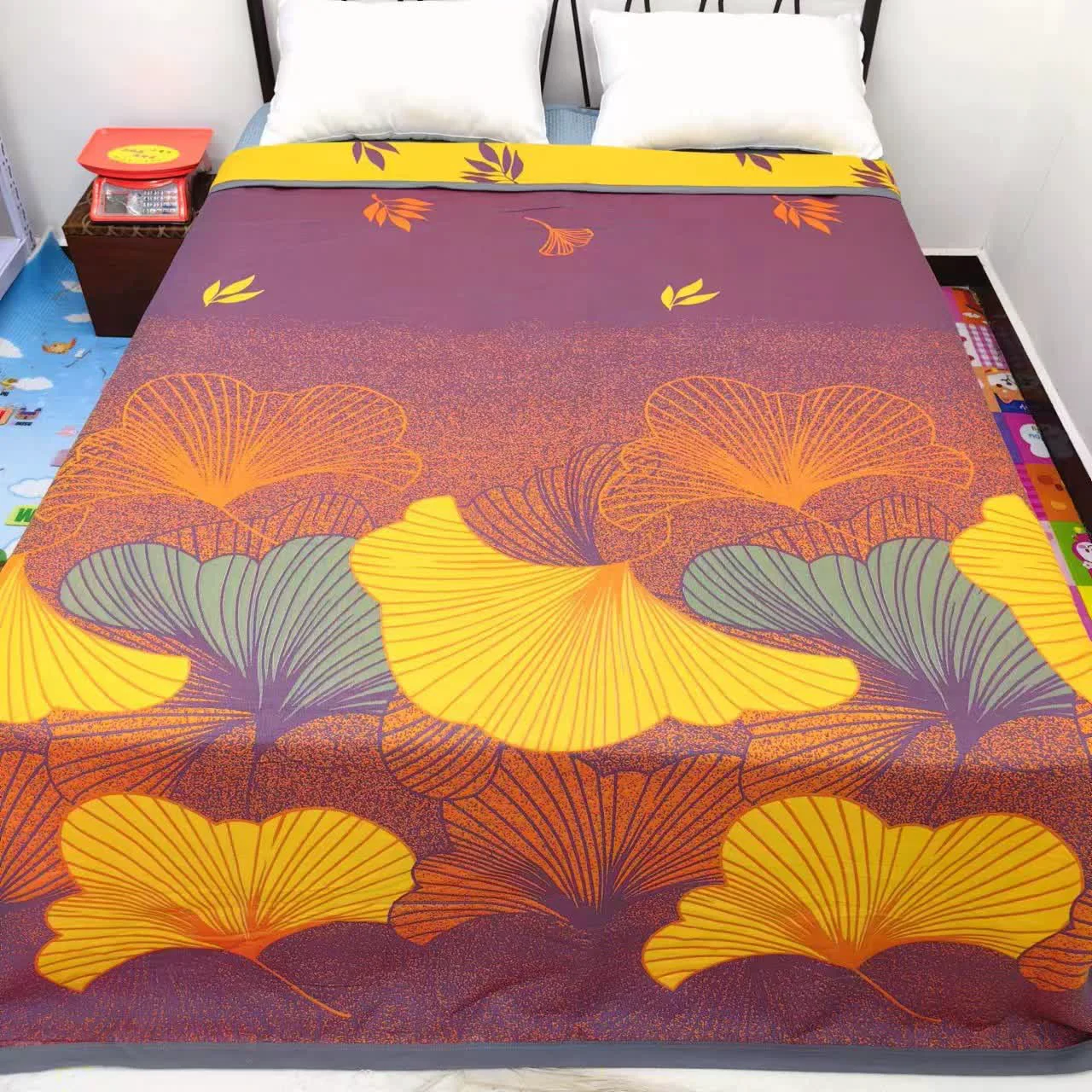 High-Quality Luxurious Ginkgo Leaf Cotton Lightweight Quilt Exceptional