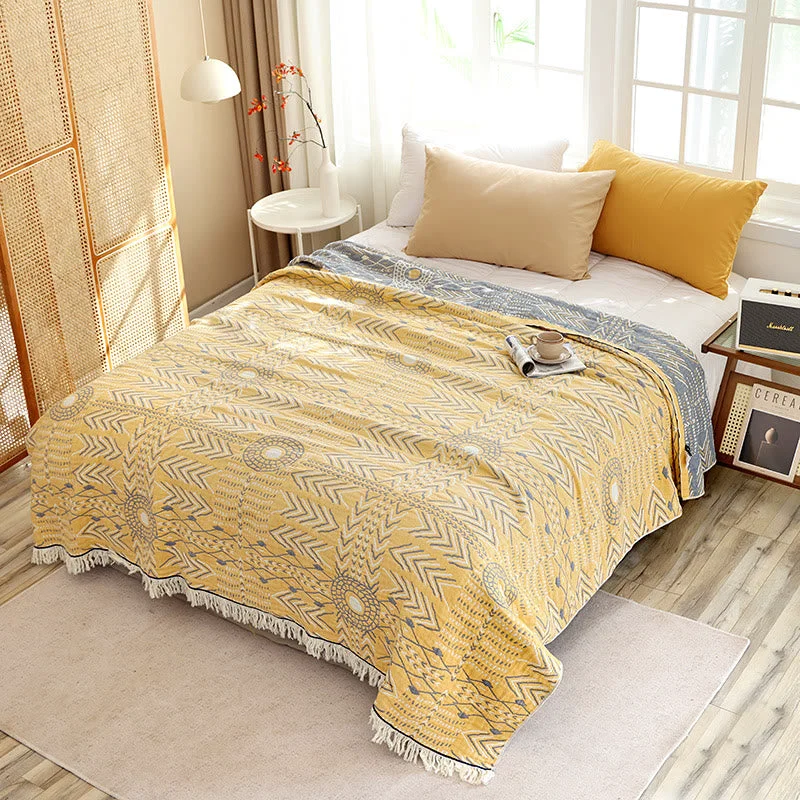 Durable Geometric Pattern Soft Cotton Reversible Quilt Advanced