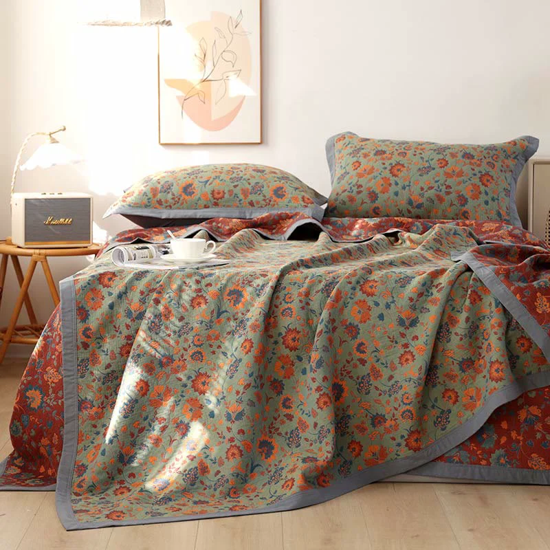 Carefully Designed Retro Flower Pure Cotton Reversible Quilt Innovative