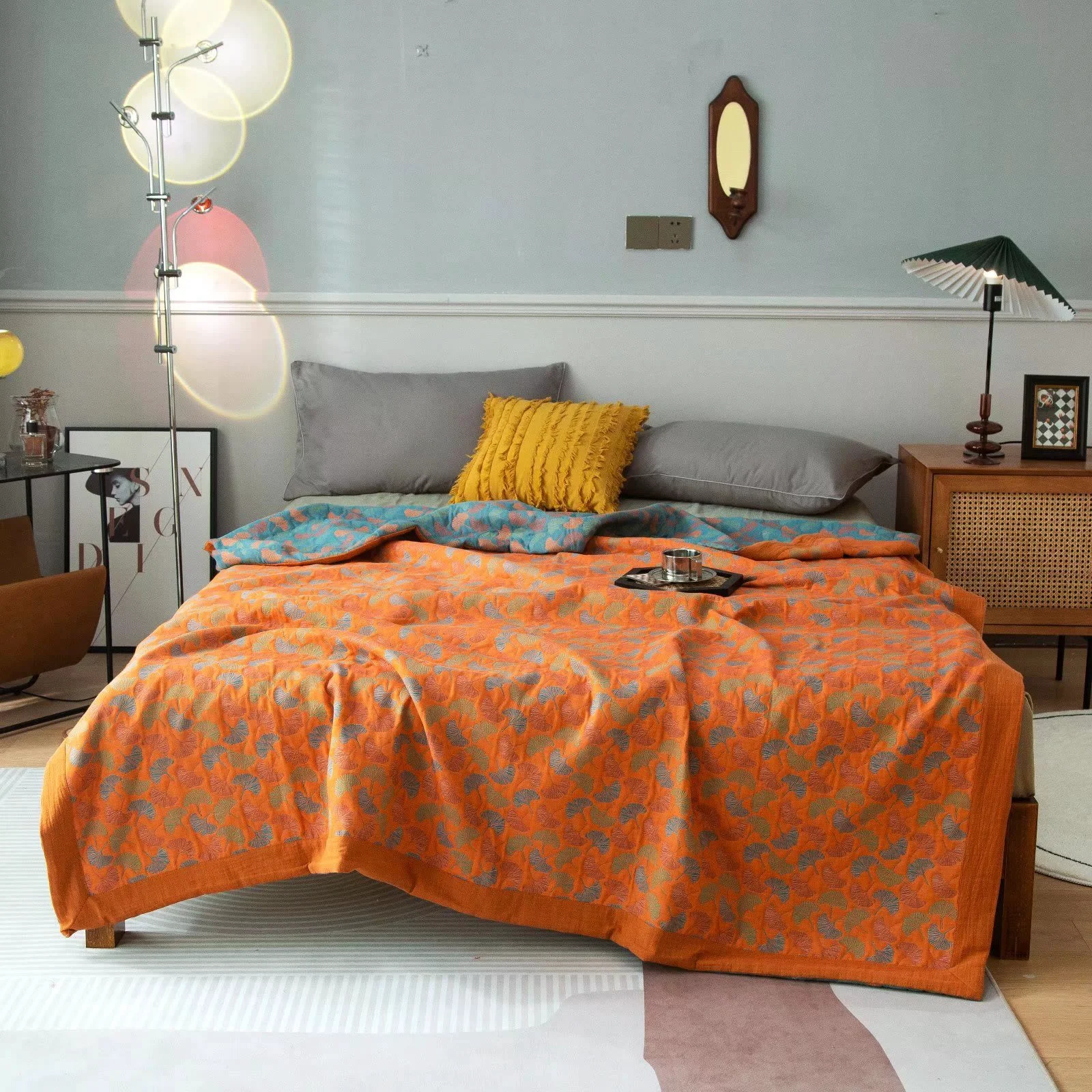 Outstanding Ginkgo Leaf Print Cotton Reversible Quilt Casual