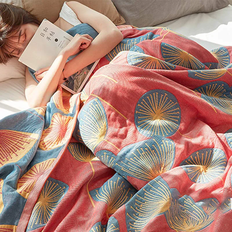 Secure Dandelion Print Cotton Reversible Quilt Comfortable