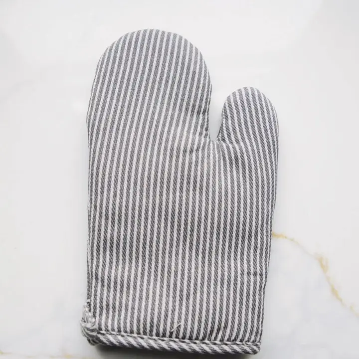 Premium Material Simple Stripe Cotton Oven Mitt – Grey White Convenient