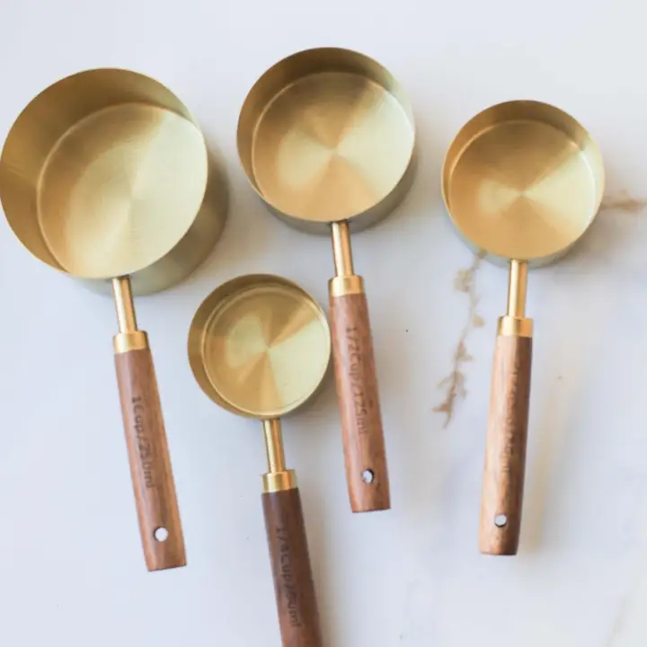 Practical Walnut Wood Handle Gold Measuring Cups Spoons – 4-Piece Sets Elegant