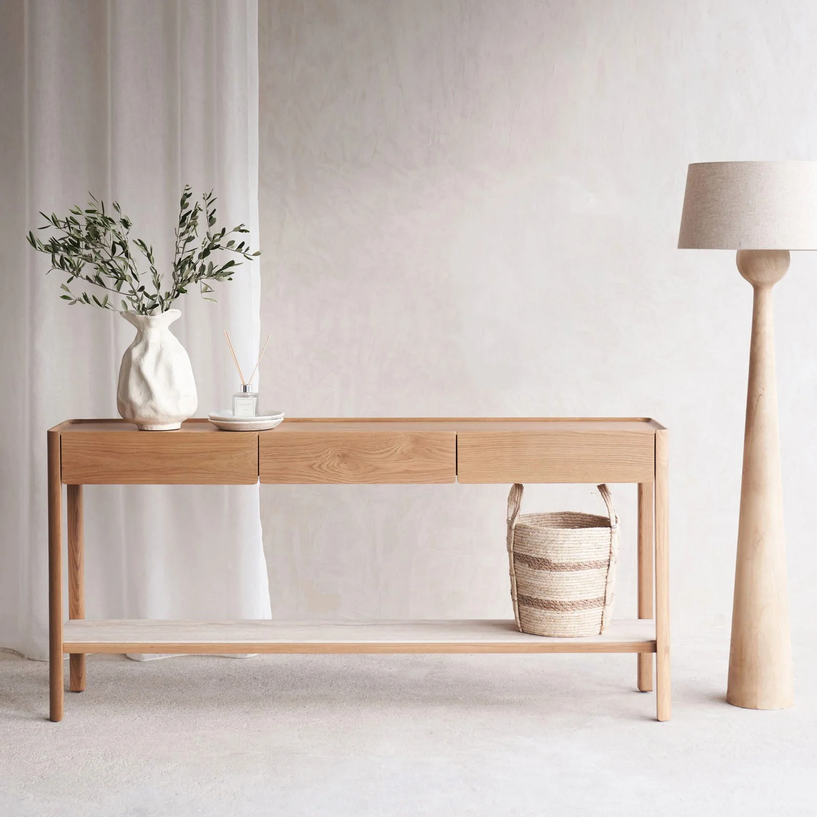 Classic Nell Console Trendy