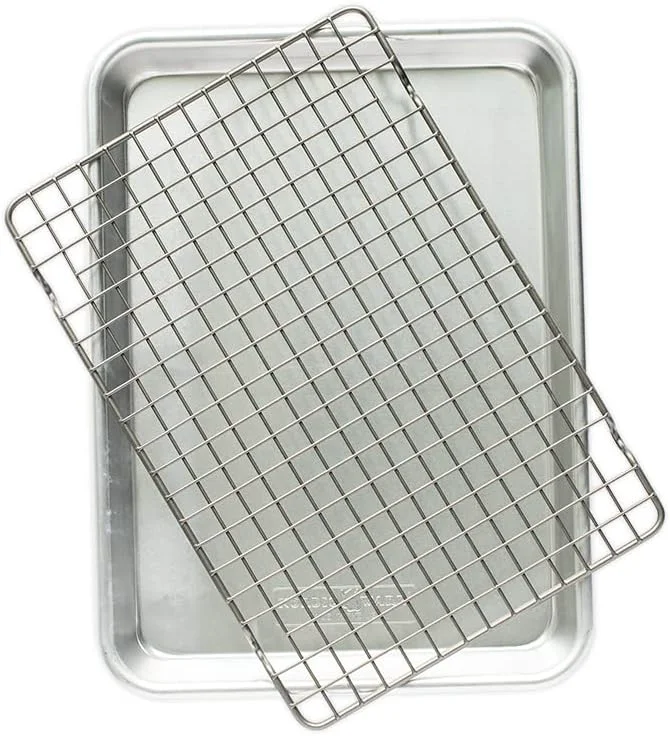 Casual Nordic Ware Naturals® Quarter Sheet with Oven-Safe Nonstick Grid Flexible
