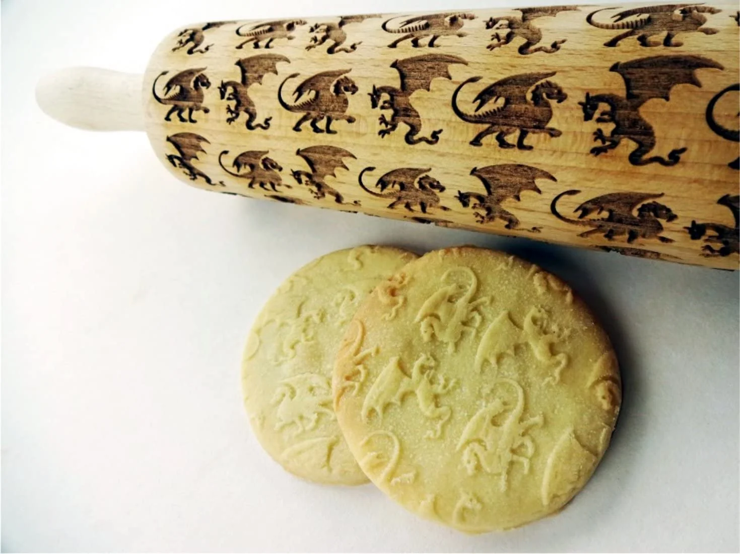 High-Grade DRAGONS embossing rolling pin. Wooden embossing rolling pin with dragons Artisan