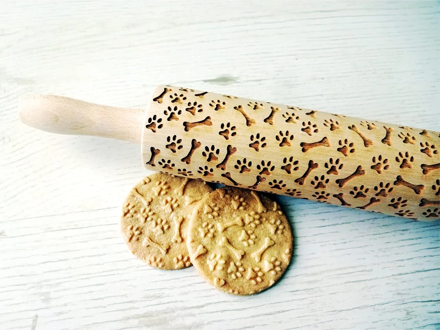 Quality PAW and BONE EMBOSSING ROLLING PIN LASER ENGRAVED PATTERN with PAWS and BONES for EMBOSSED COOKIES or PASTA Verified