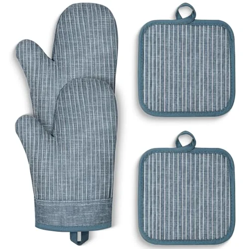 Outstanding Oven Mitts and Pot Holders 4 Count Premium