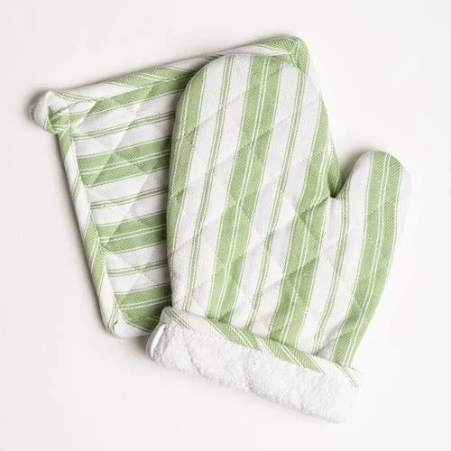 Original Design Oven Mitt Potholder Set Fine Crafted