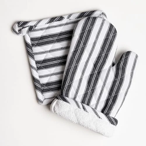 World-Class Oven Mitt Potholder Set Durable