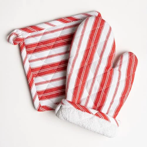 Next-Generation Oven Mitt Potholder Set Carefully Designed