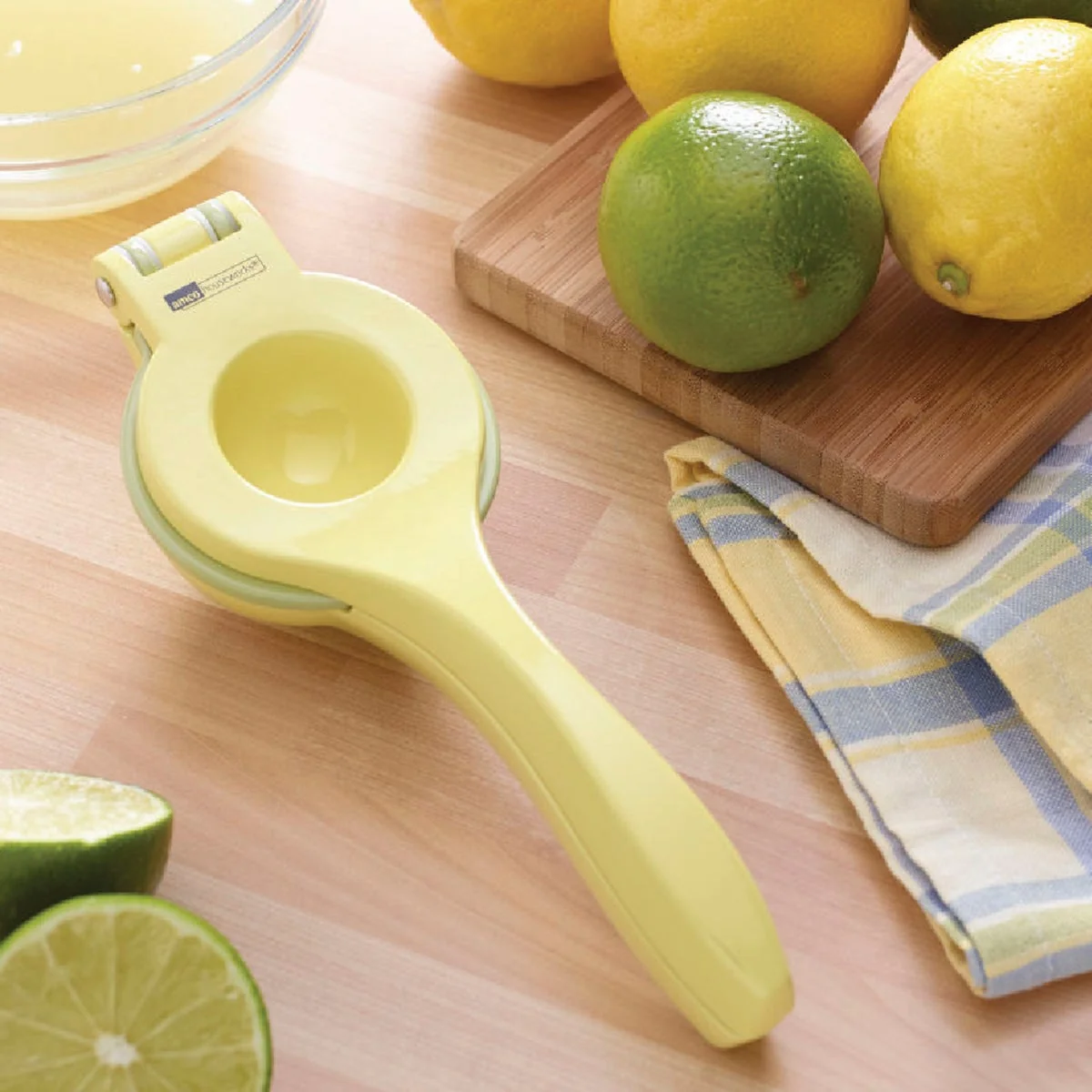 Proven Amco 2 In 1 Citrus Juicer Environmentally Friendly