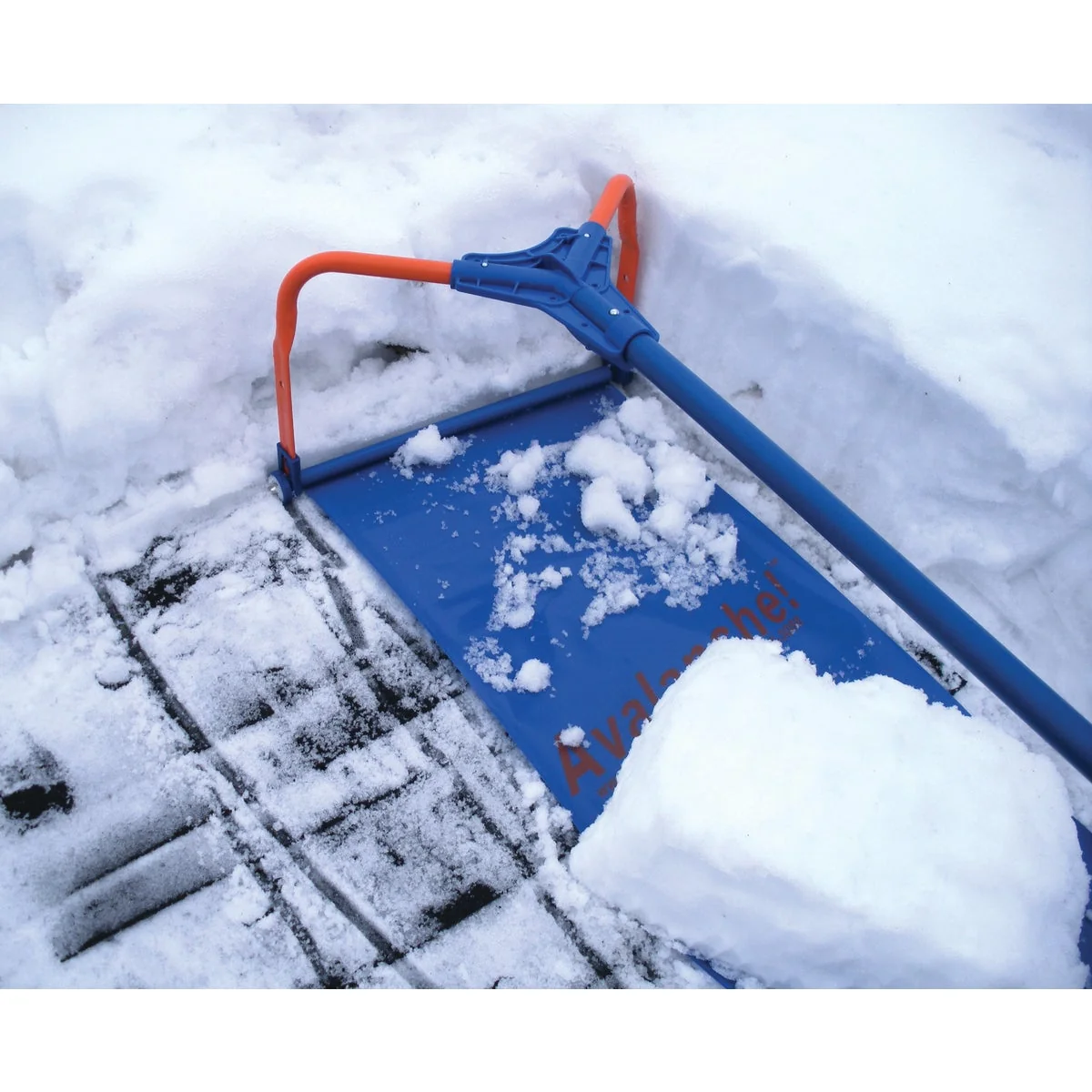Proven Avalanche 500 16 Ft. Fiberglass Snow Roof Rake Removal System Convenient