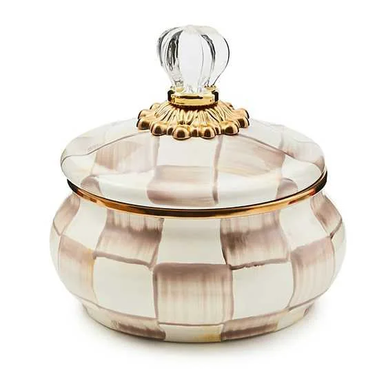 Quality Enamel Squashed Pot Clean