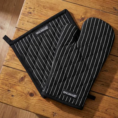 Original Design Oven Mitts and Pot Holders Set 2 Count Excellent