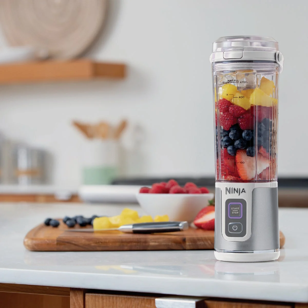 Smart Ninja Blast 16 Oz. White Portable Blender Effective