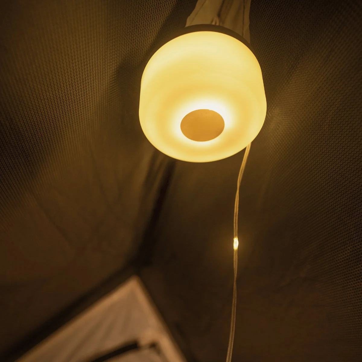 Stylish Brightz Hangable Rechargeable Warm White LED Reel Lantern String Light Quality