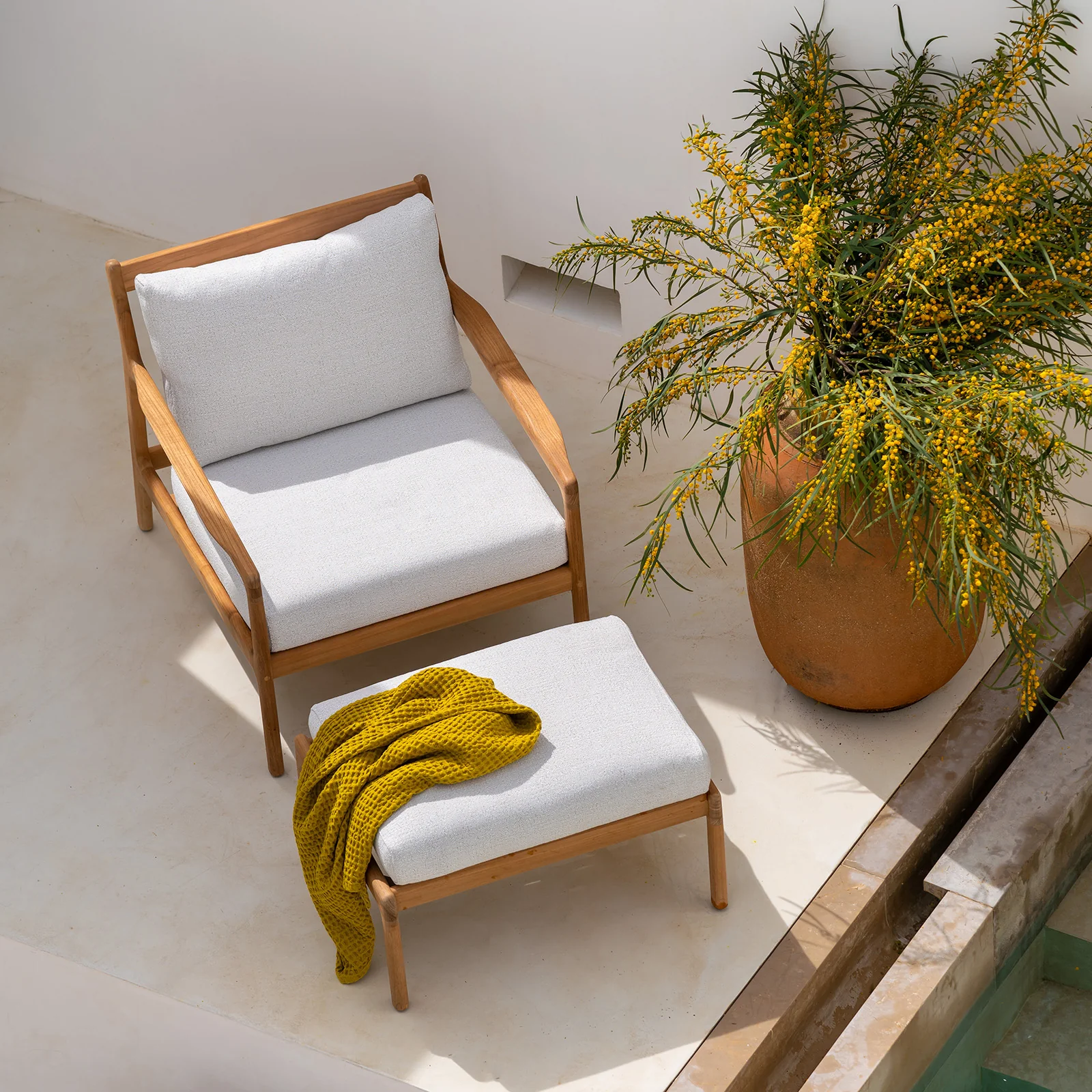 Fine Jack Outdoor Armchair Off White 76cm Comfortable