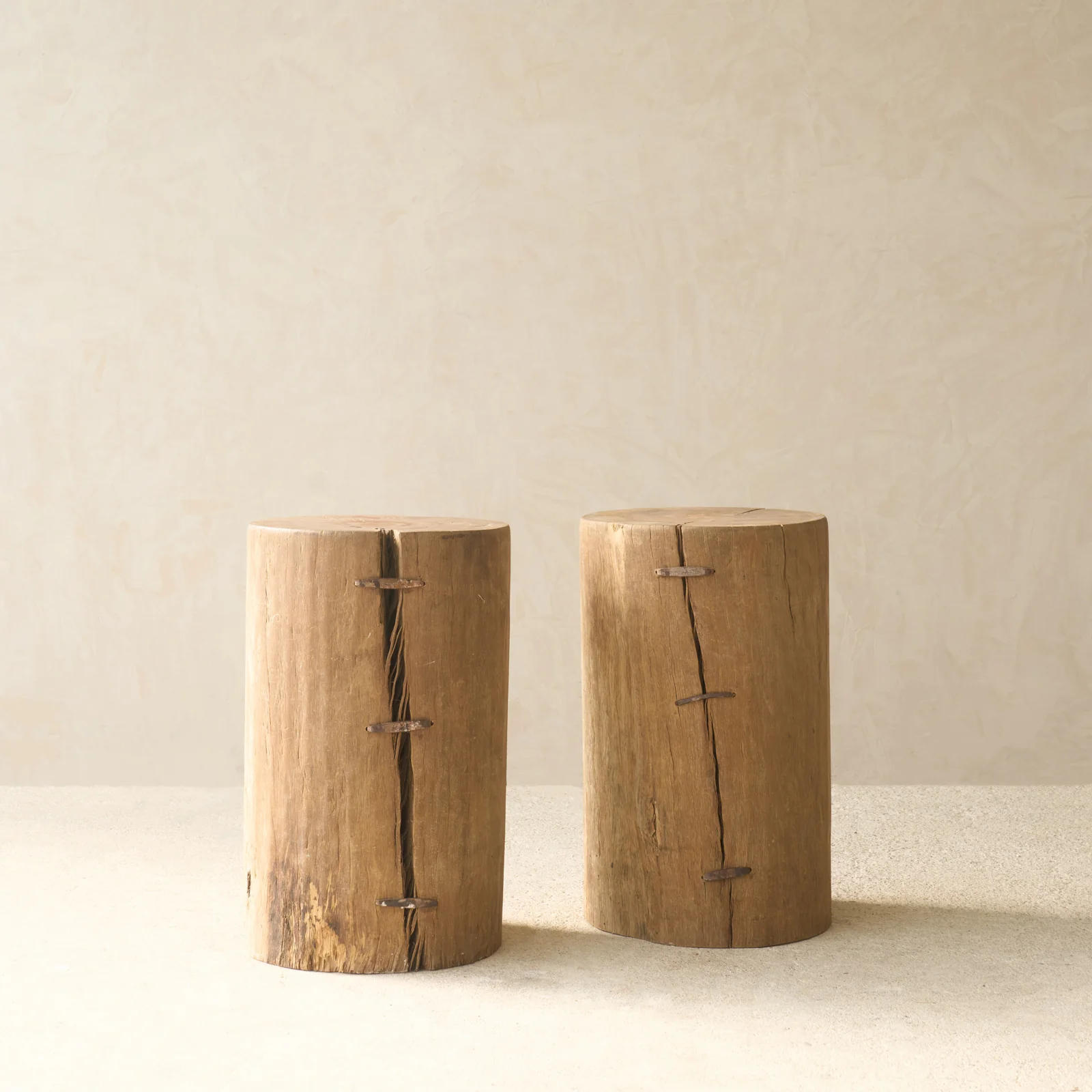Lightweight Reclaimed Indian Solid Wood Log Side Table High-Quality