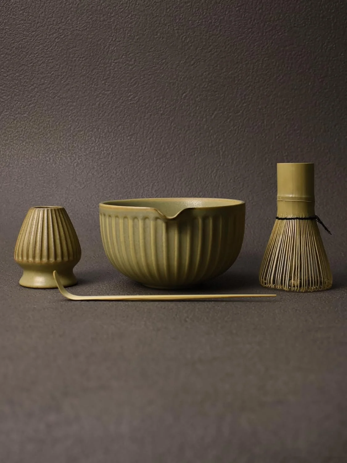 Original Design Artcome Matcha Bowl Set with Pouring Spout - Ceramic Matcha Bowl Bamboo Whisk Whisk Holder Tea Scoop Modern