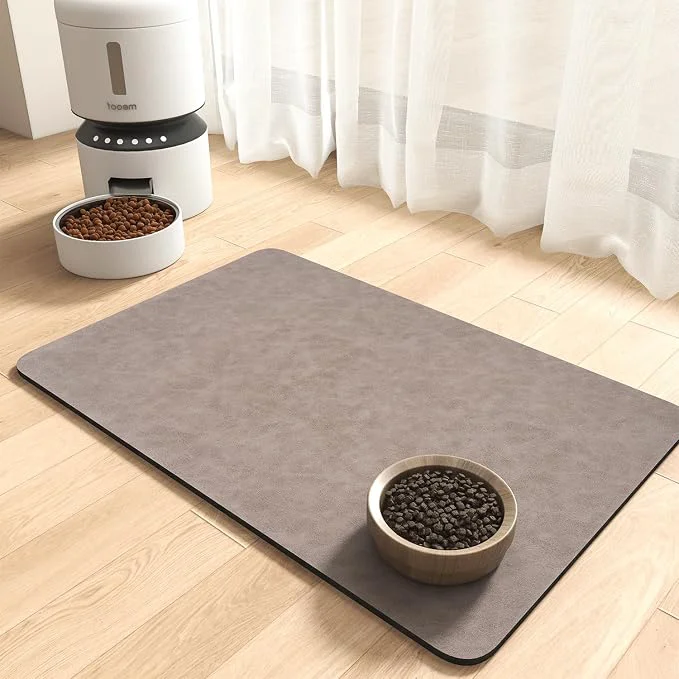 Easy-to-Use MontVoo-Absorbent Pet Feeding Mat-No Stains Pet Mat Detailed