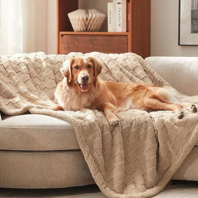 High-Quality GASUR Waterproof Dog Blankets for Large Dogs Dog Blanket for Couch Bed Convenient