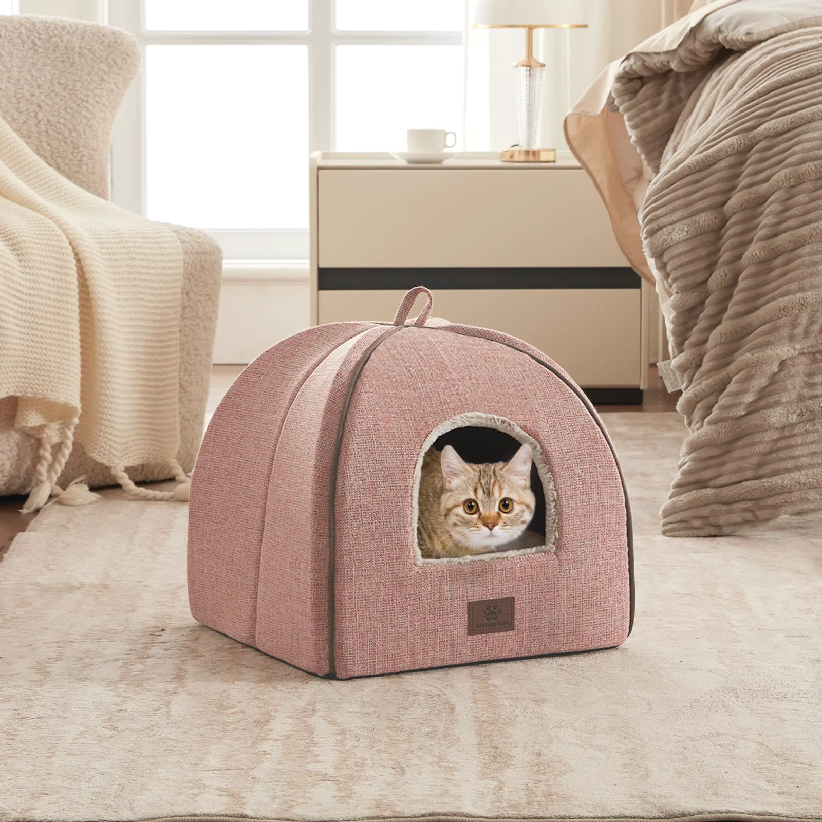 World-Class WINDRACING Cat Bed – Cozy Indoor Cat Cave with Removable Pillow Small Medium Pets Classic