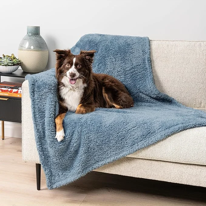 Stylish PetAmi Fluffy Waterproof Dog Blanket Convenient